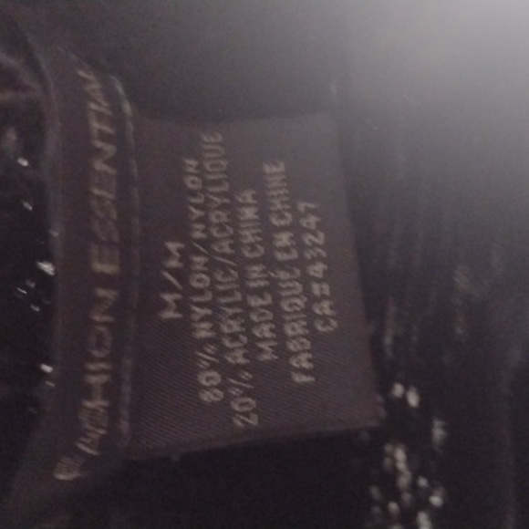 Fashion Essentials Boucle Sweater Medium ptp 21" - Picture 3 of 5